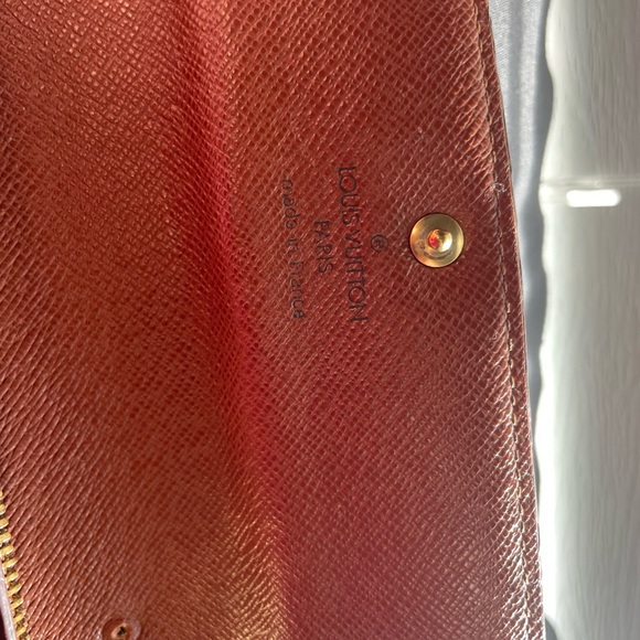 Louis Vuitton Wallet - Picture 5 of 10